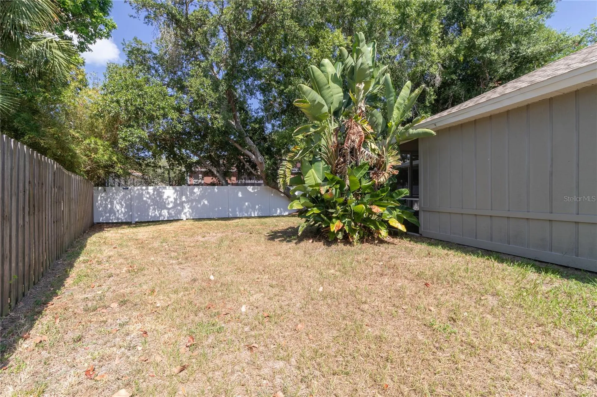 8232 Country Oaks Court Sarasota FL 34243