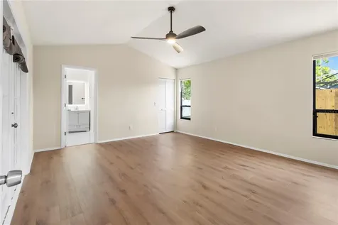 8232 Country Oaks Court Sarasota FL 34243