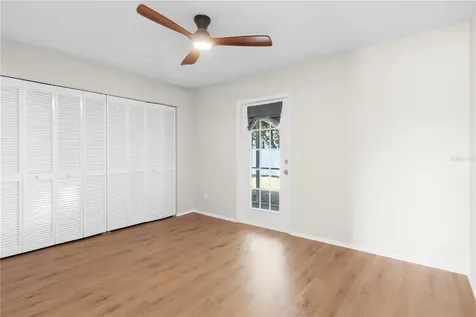 8232 Country Oaks Court Sarasota FL 34243
