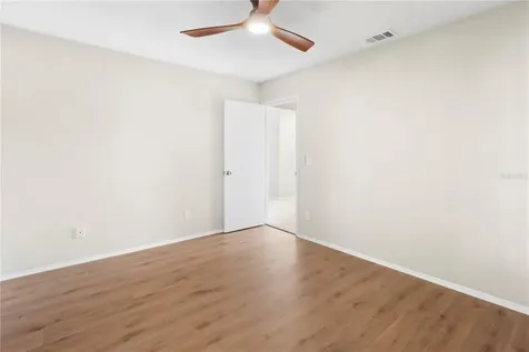 8232 Country Oaks Court Sarasota FL 34243