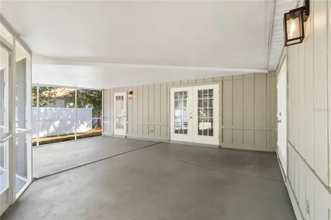 8232 Country Oaks Court Sarasota FL 34243