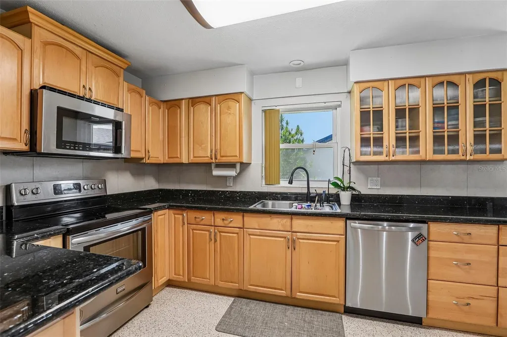 4411 55th Way N Kenneth City FL 33709