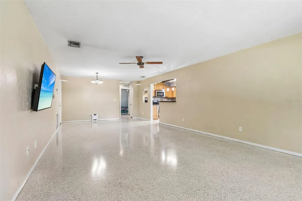 4411 55th Way N Kenneth City FL 33709