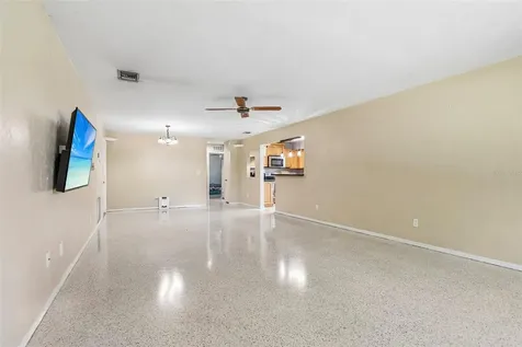 4411 55th Way N Kenneth City FL 33709
