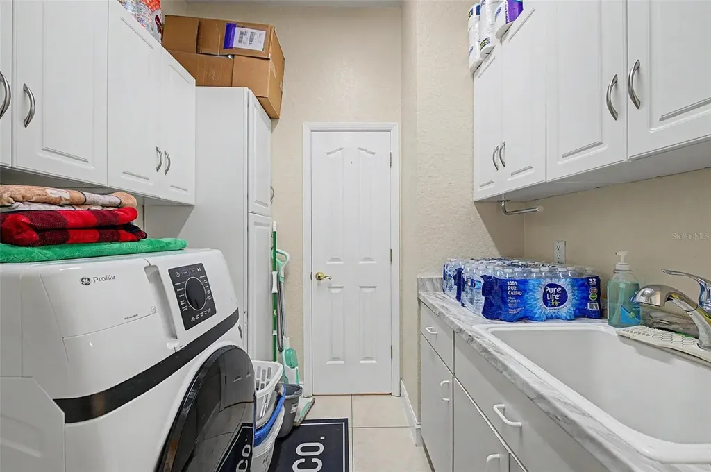 8835 Helmsly Lane Hudson FL 34667