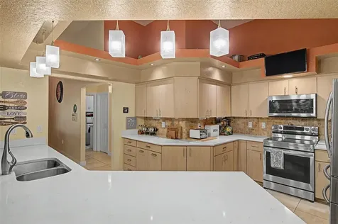 8835 Helmsly Lane Hudson FL 34667