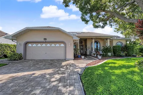 8835 Helmsly Lane Hudson FL 34667