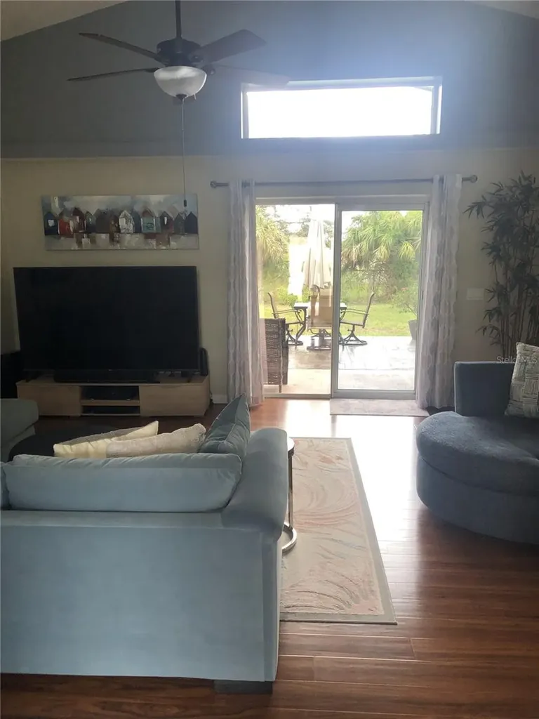 10125 Peoples Loop Port Richey FL 34668