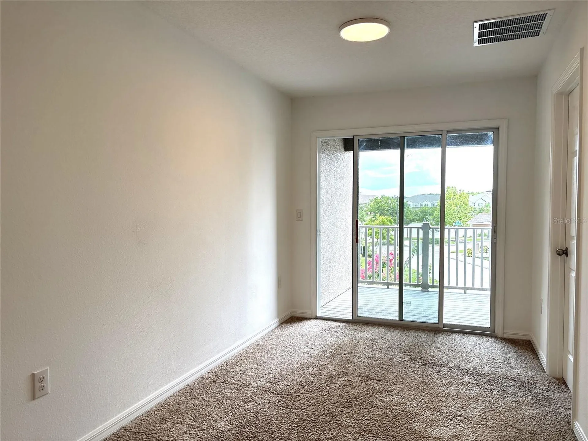 10009 Eagle Rock Alley Orlando FL 32832