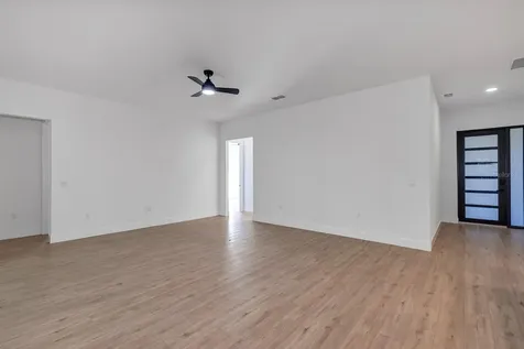 493 Sycamore Port Charlotte FL 33954