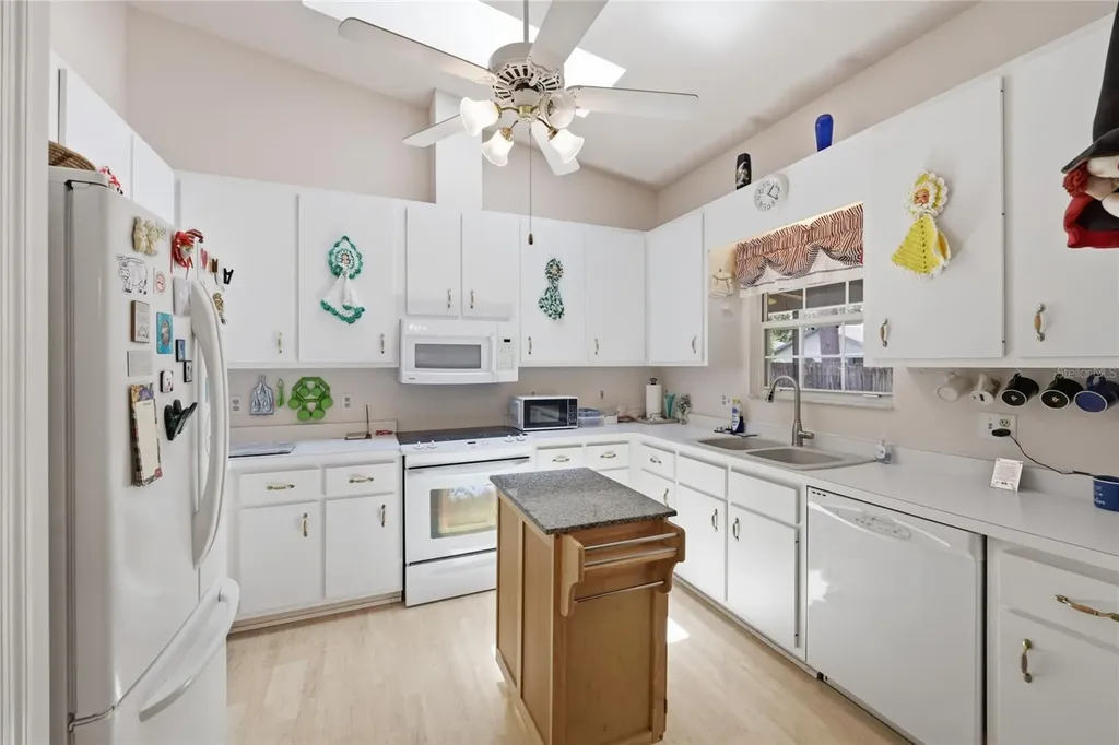 6438 NW 37th Terrace Gainesville FL 32653