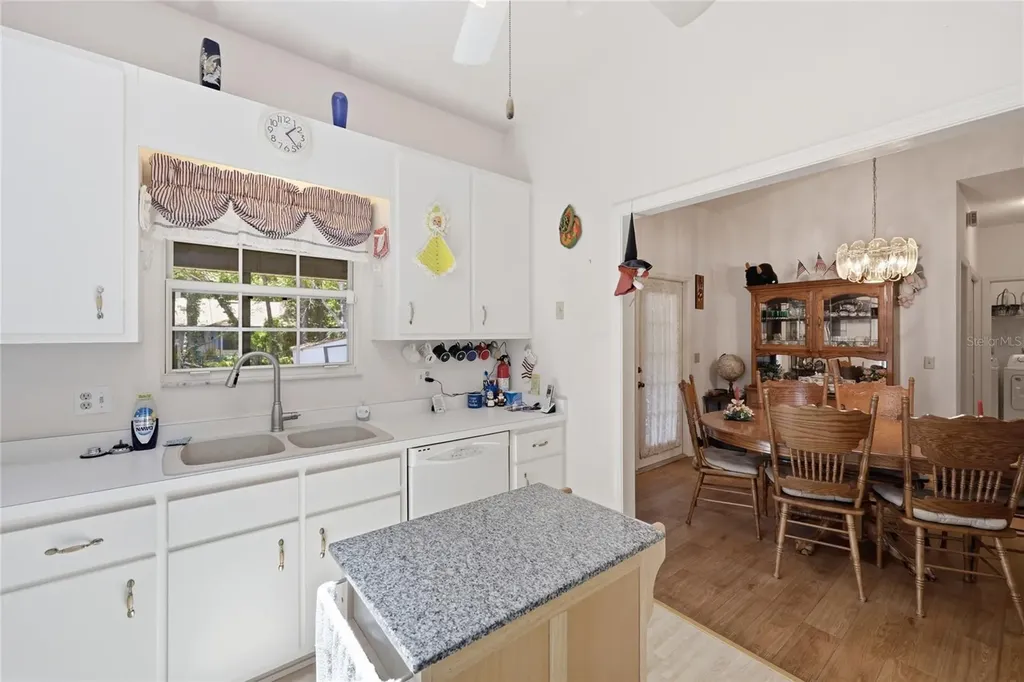 6438 NW 37th Terrace Gainesville FL 32653