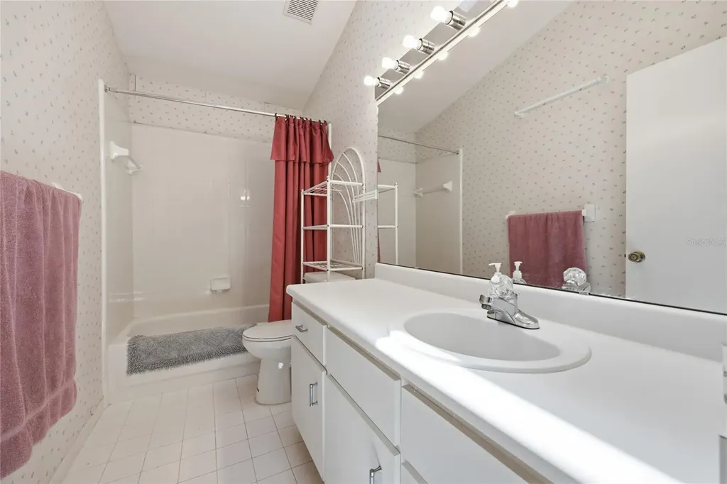 6438 NW 37th Terrace Gainesville FL 32653