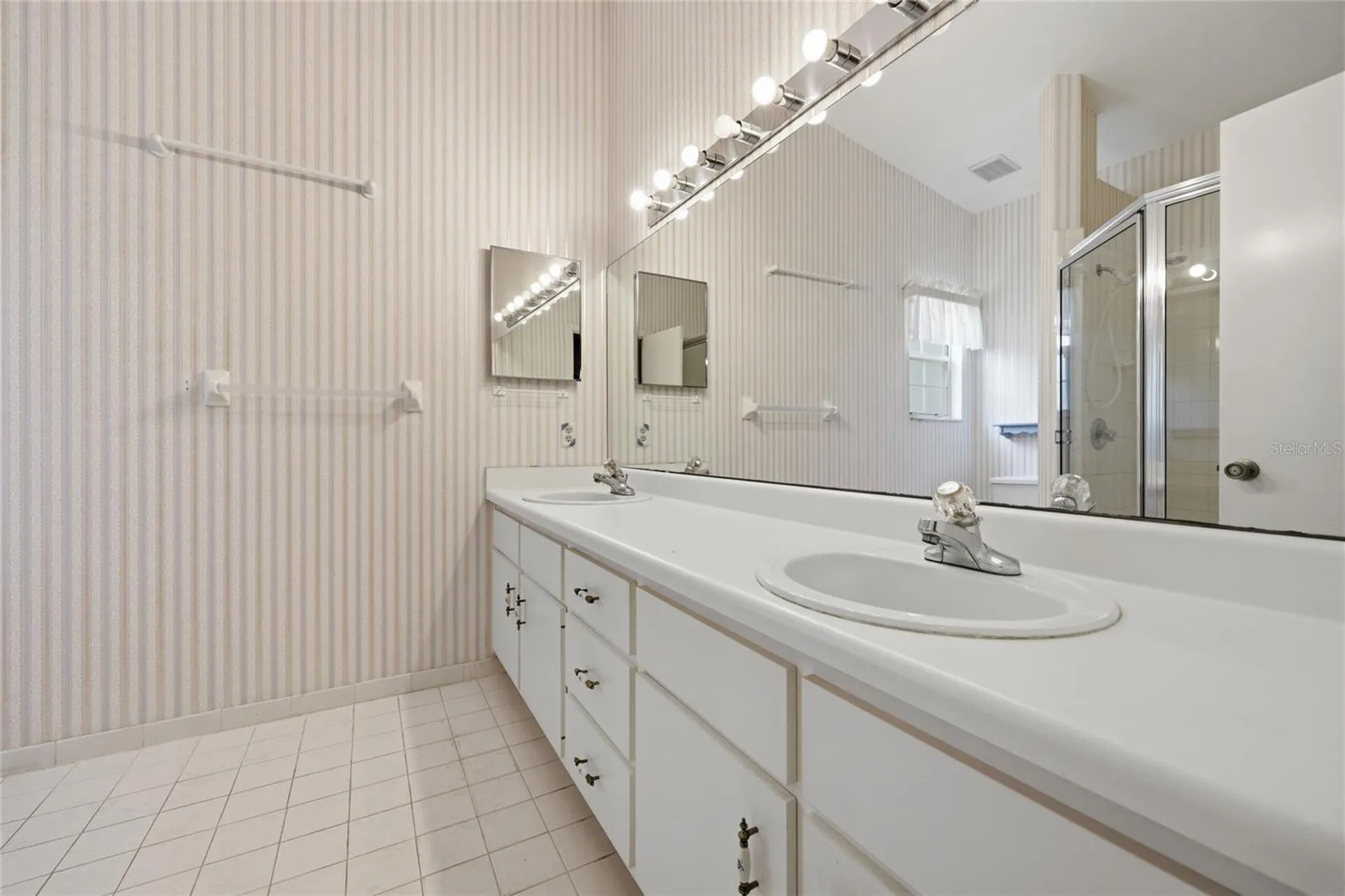 6438 NW 37th Terrace Gainesville FL 32653