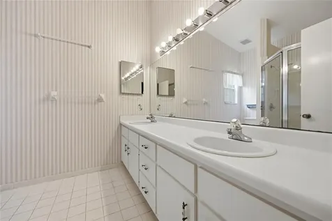 6438 NW 37th Terrace Gainesville FL 32653