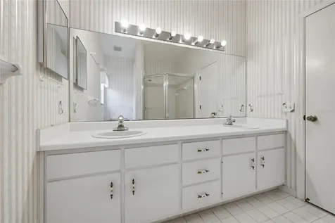 6438 NW 37th Terrace Gainesville FL 32653