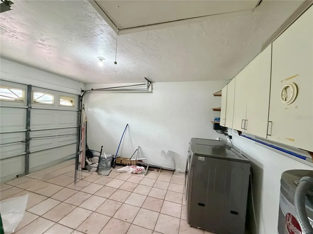 1827 Oklahoma Avenue NE St Petersburg FL 33703