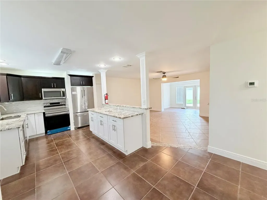 1827 Oklahoma Avenue NE St Petersburg FL 33703