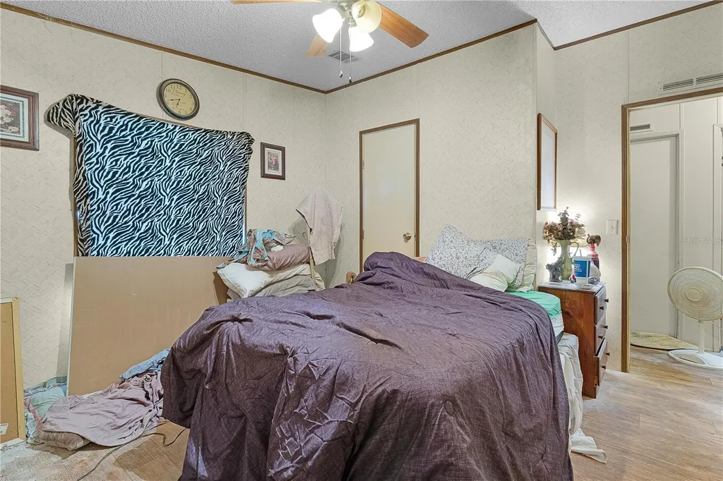 1975 E Cr412 Road Lake Panasoffkee FL 33538