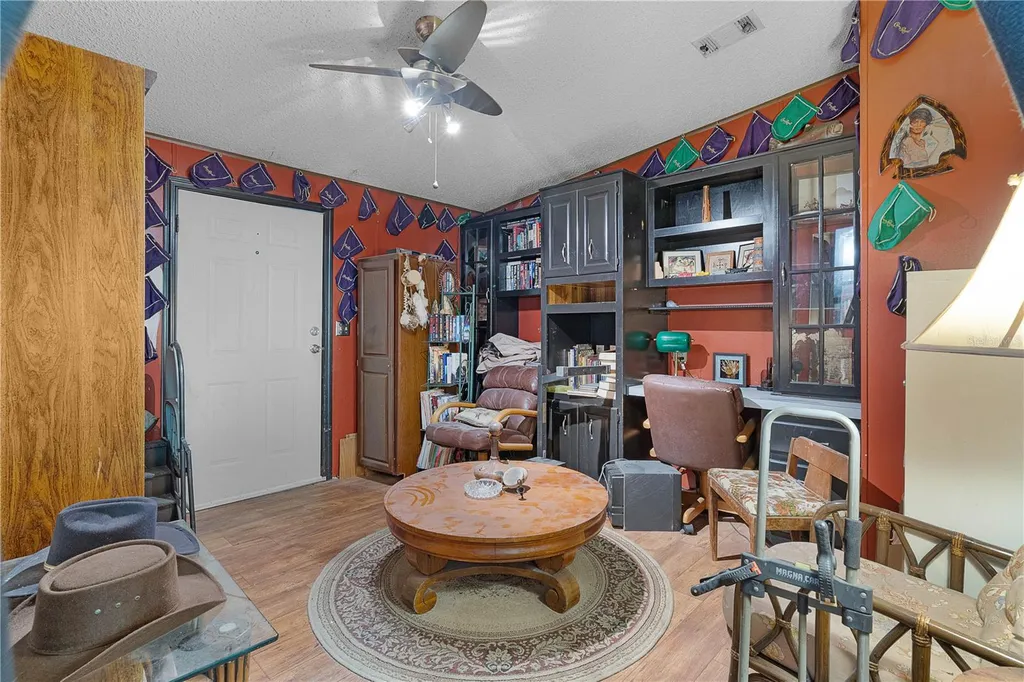 1975 E Cr412 Road Lake Panasoffkee FL 33538