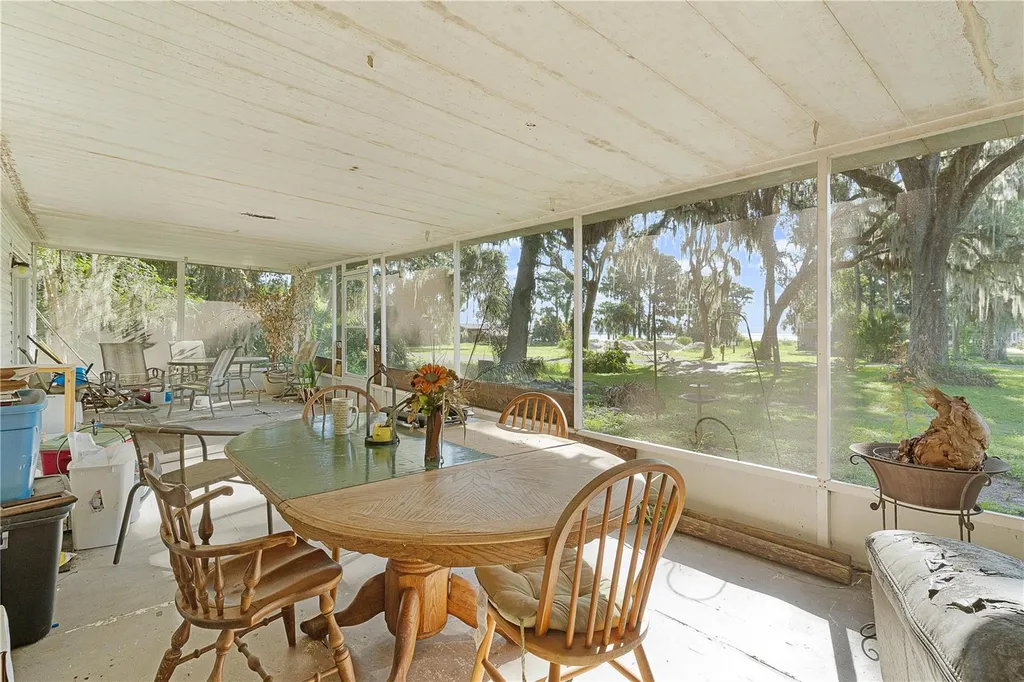 1975 E Cr412 Road Lake Panasoffkee FL 33538