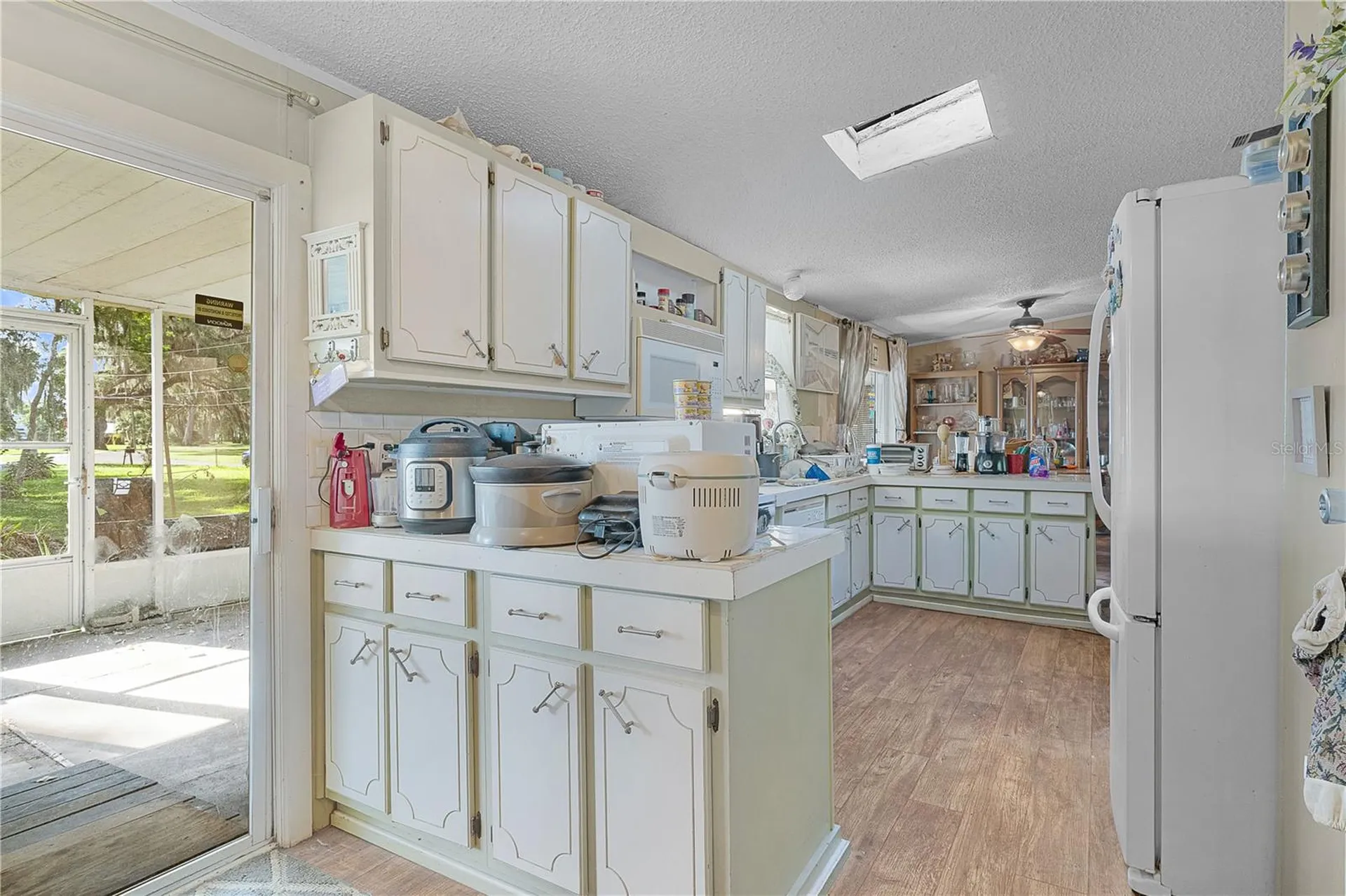 1975 E Cr412 Road Lake Panasoffkee FL 33538