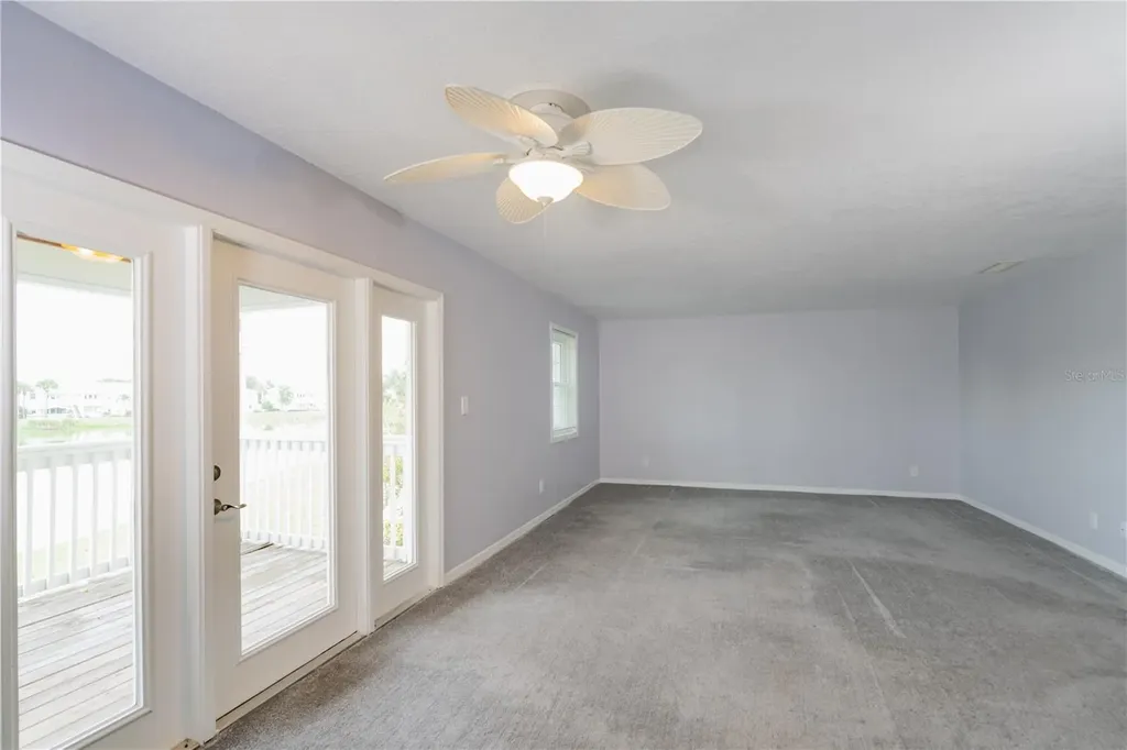 123 Seahorse Drive SE St Petersburg FL 33705