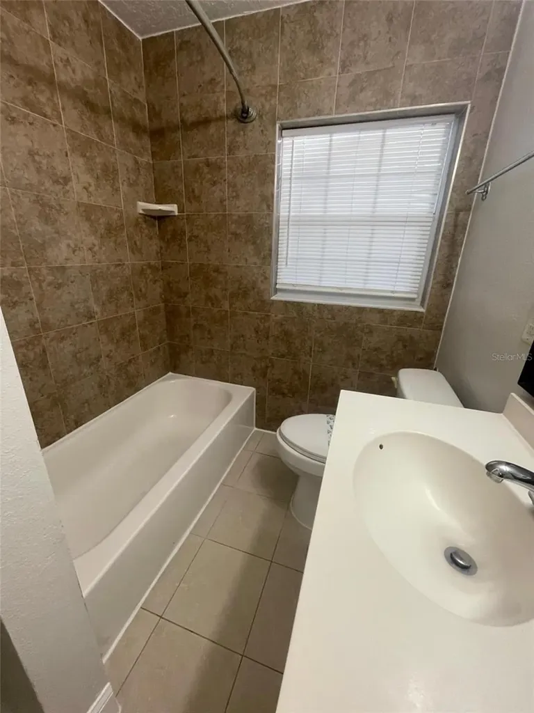 2319 Carlton Drive Orlando FL 32806