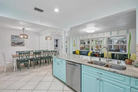 13801 87th Avenue Seminole FL 33776