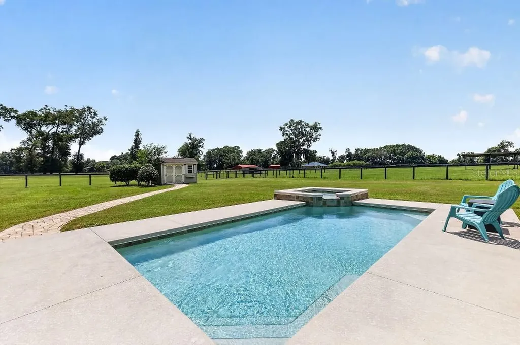 2556 NE 120th Street Anthony FL 32617