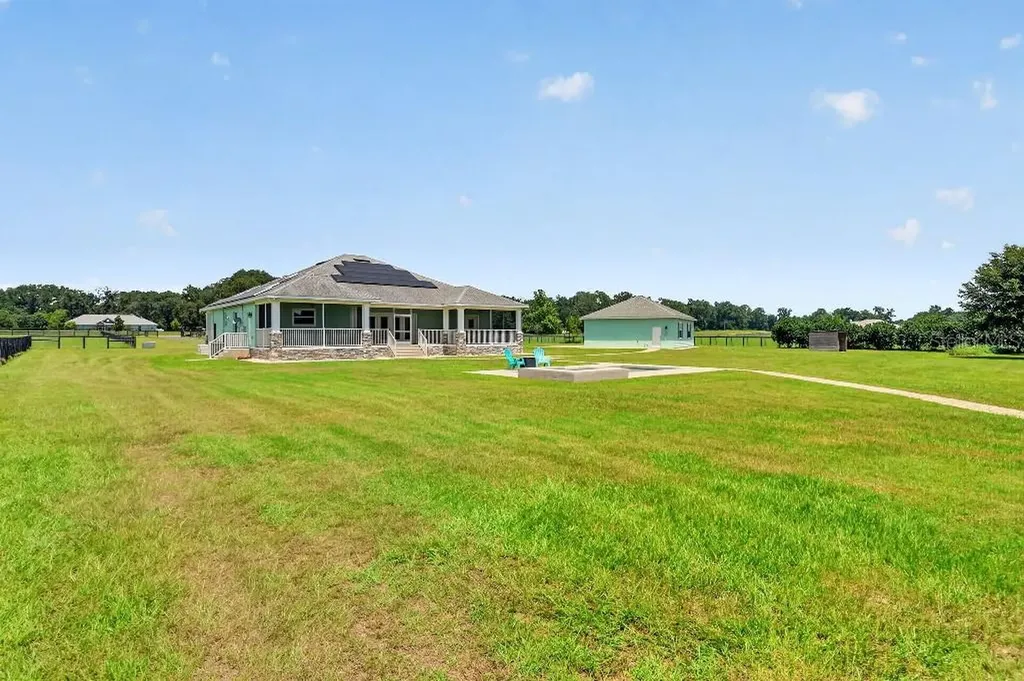 2556 NE 120th Street Anthony FL 32617