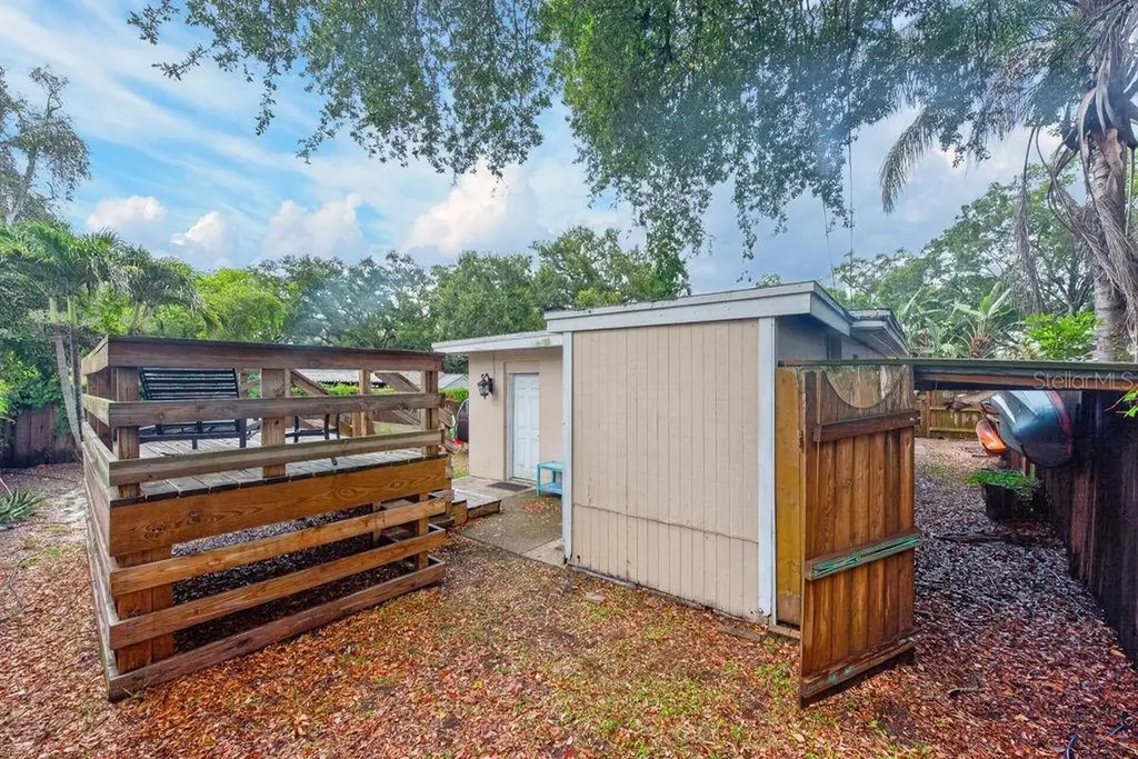 610 1st Avenue NE Largo FL 33770