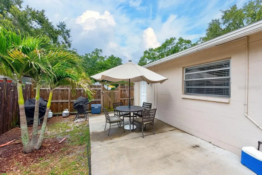 610 1st Avenue NE Largo FL 33770