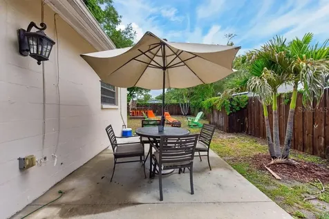 610 1st Avenue NE Largo FL 33770