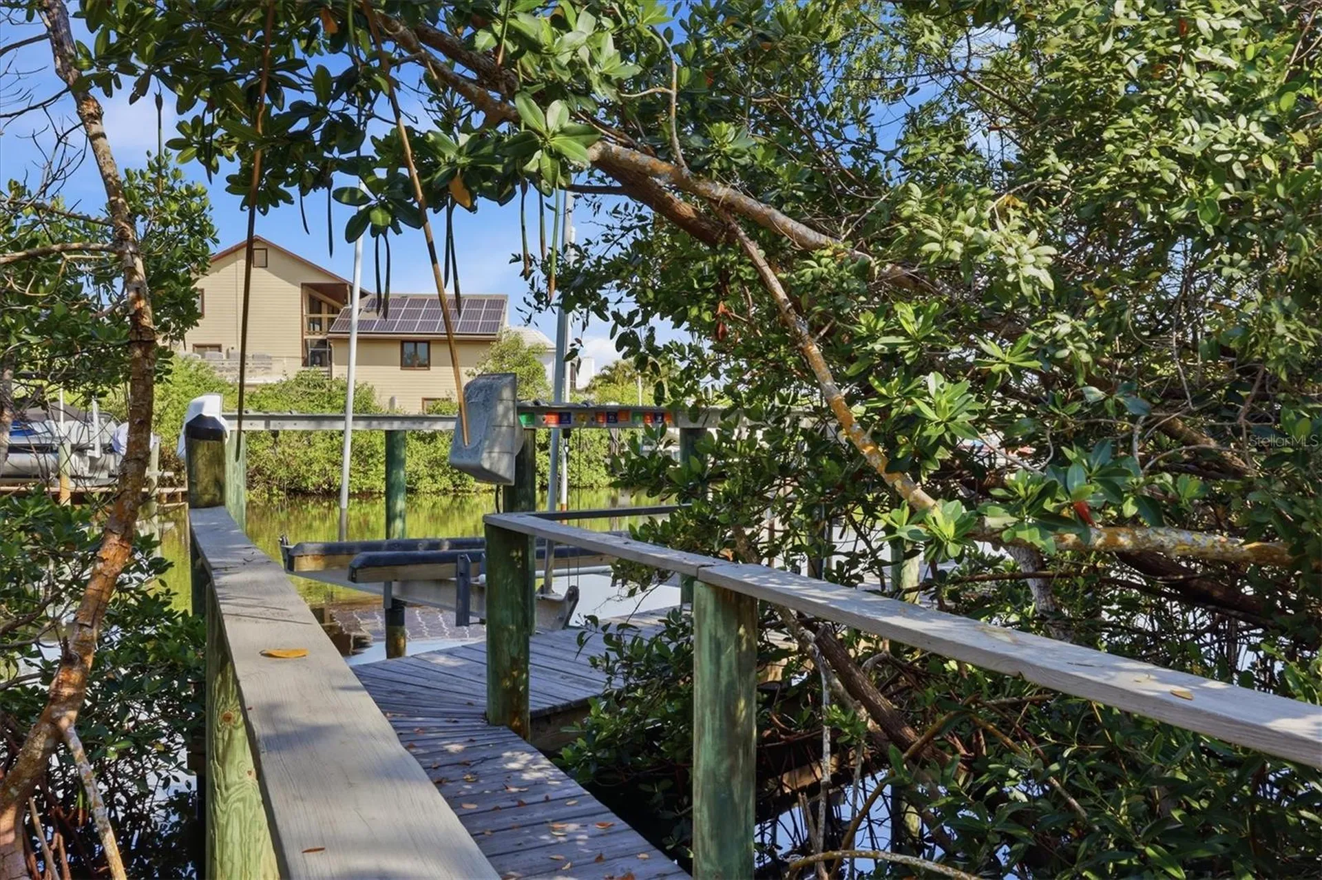 1325 Hidden Harbor Way Sarasota FL 34242