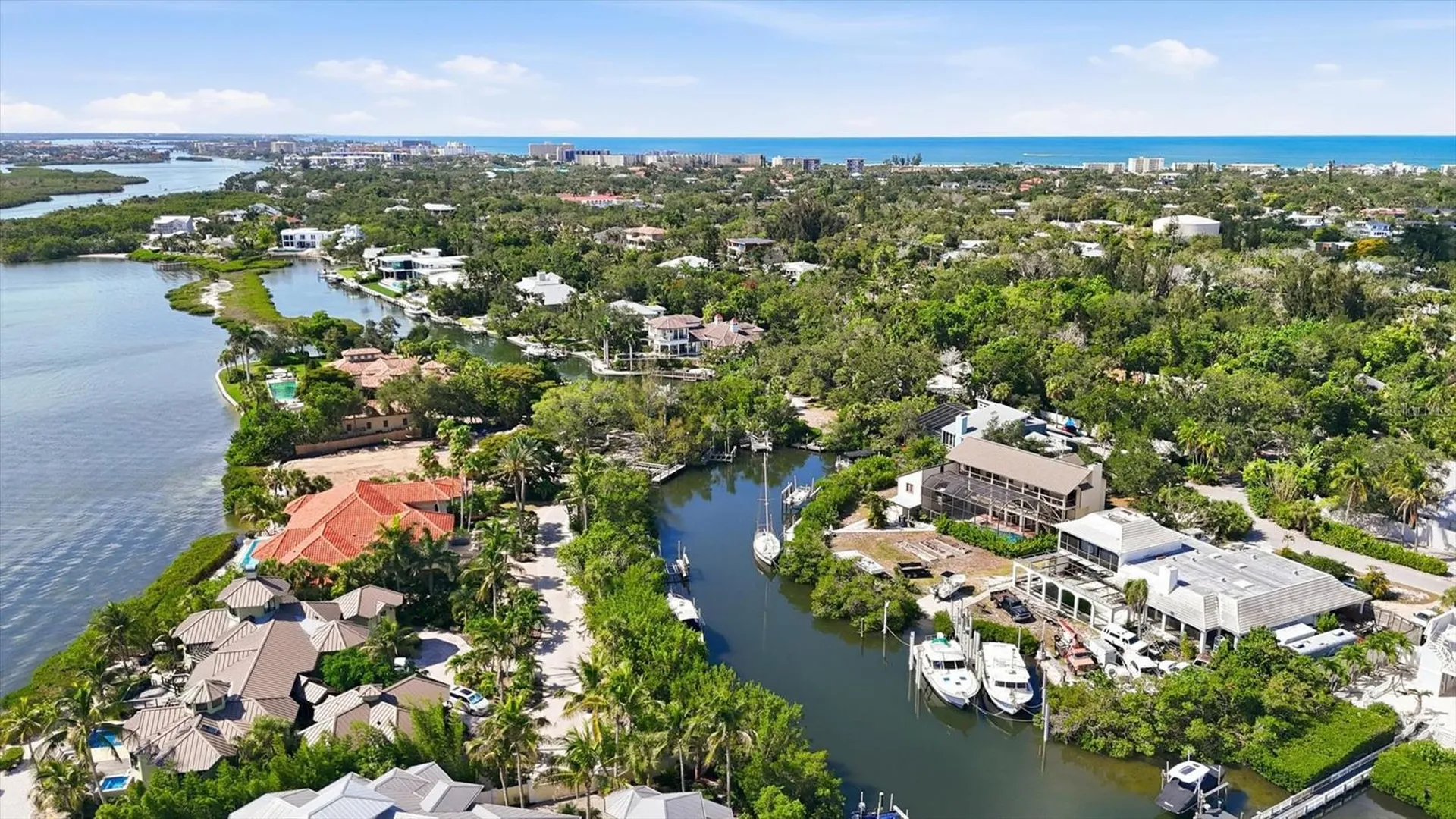 1325 Hidden Harbor Way Sarasota FL 34242