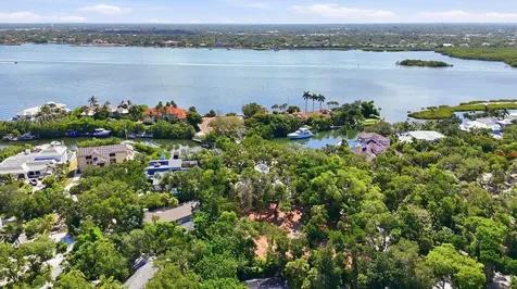 1325 Hidden Harbor Way Sarasota FL 34242