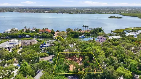 1325 Hidden Harbor Way Sarasota FL 34242