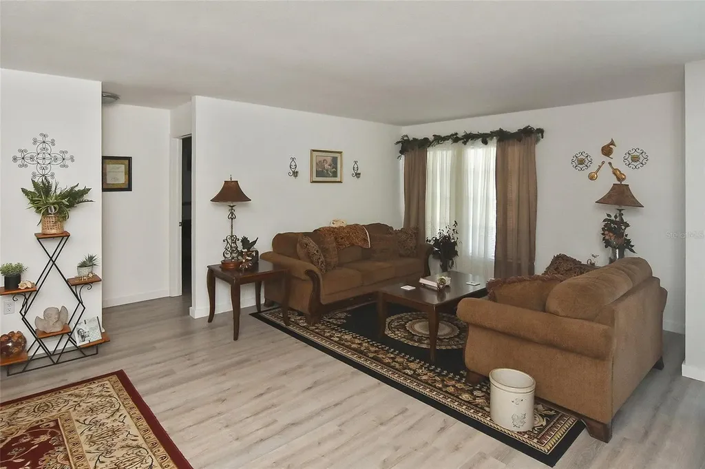 1527 Stewart Drive Sarasota FL 34232