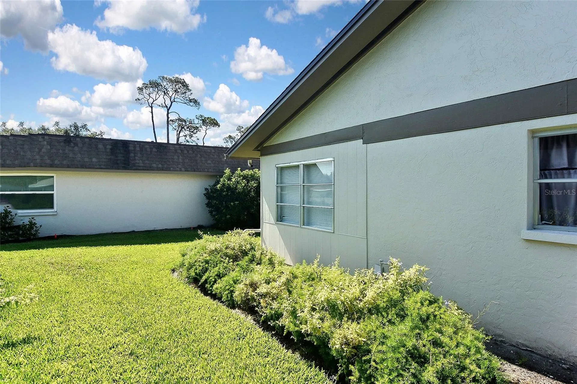 1527 Stewart Drive Sarasota FL 34232