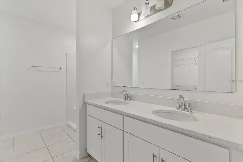 1154 Oak Bluff Drive Davenport FL 33837