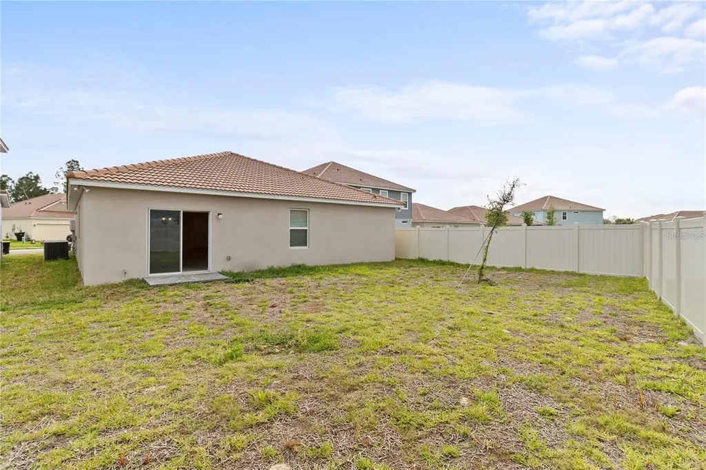 1154 Oak Bluff Drive Davenport FL 33837
