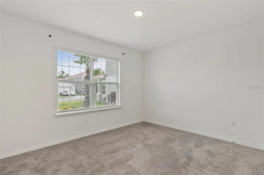 1154 Oak Bluff Drive Davenport FL 33837