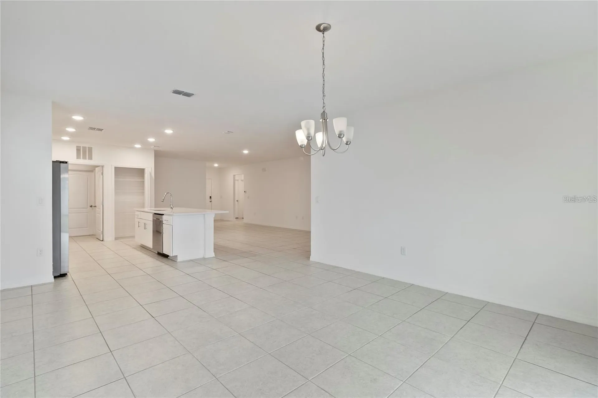 1154 Oak Bluff Drive Davenport FL 33837
