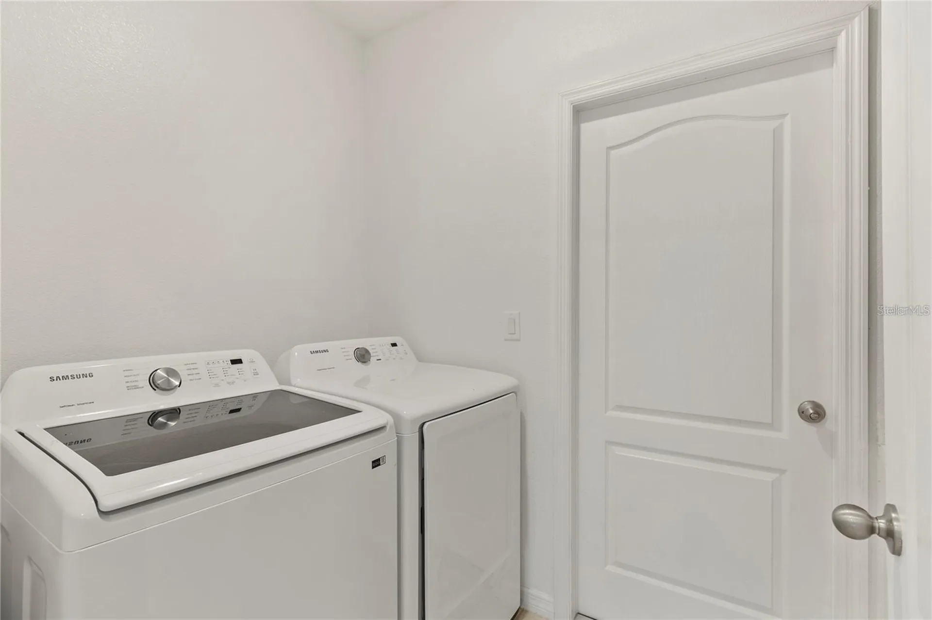 1154 Oak Bluff Drive Davenport FL 33837
