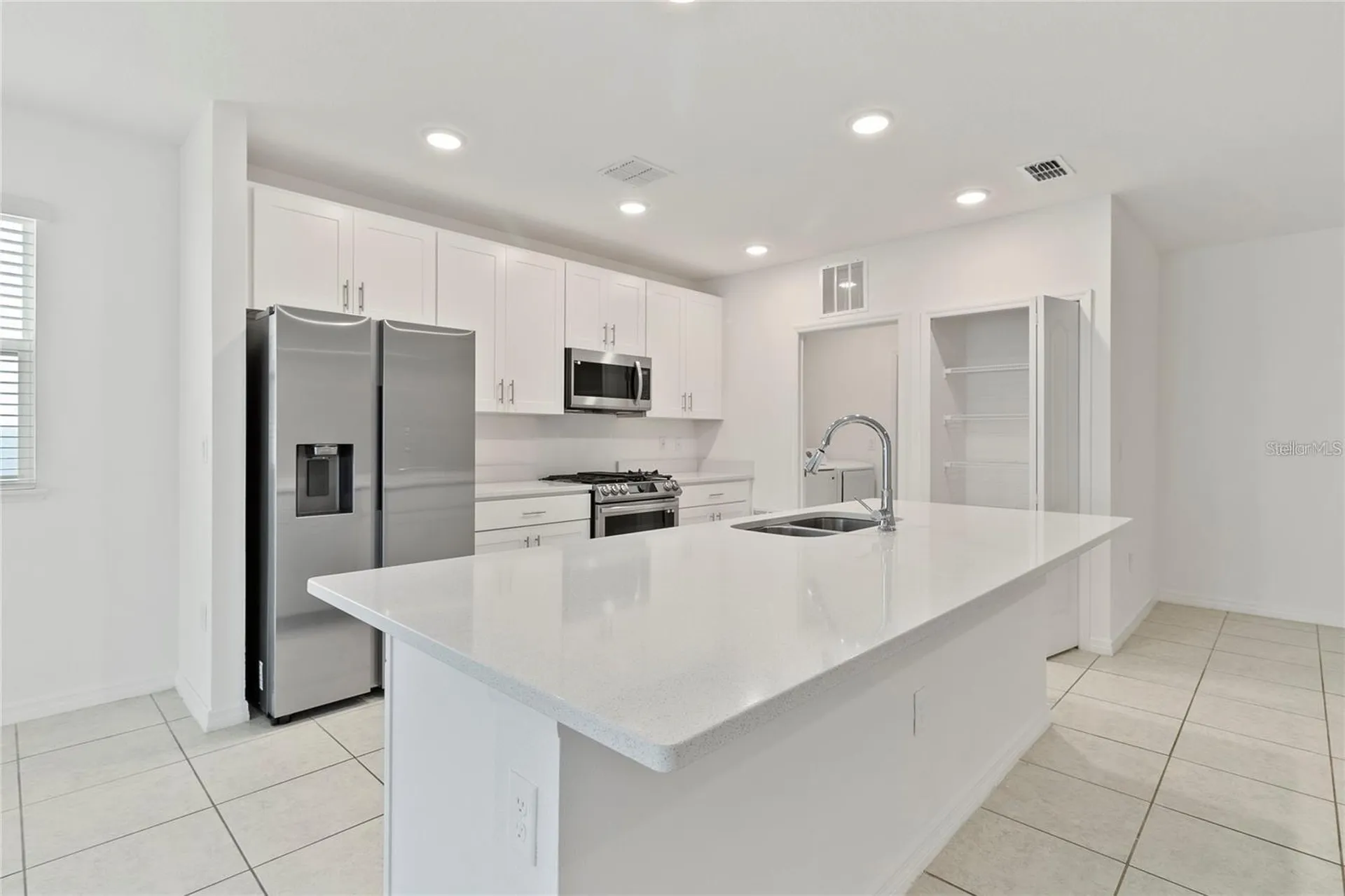 1154 Oak Bluff Drive Davenport FL 33837