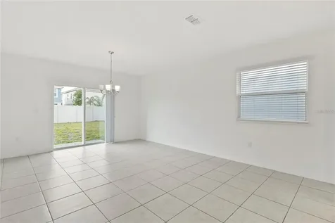 1154 Oak Bluff Drive Davenport FL 33837