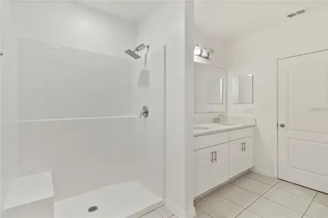 1154 Oak Bluff Drive Davenport FL 33837
