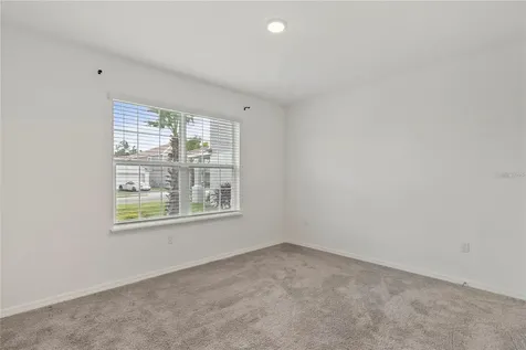 1154 Oak Bluff Drive Davenport FL 33837
