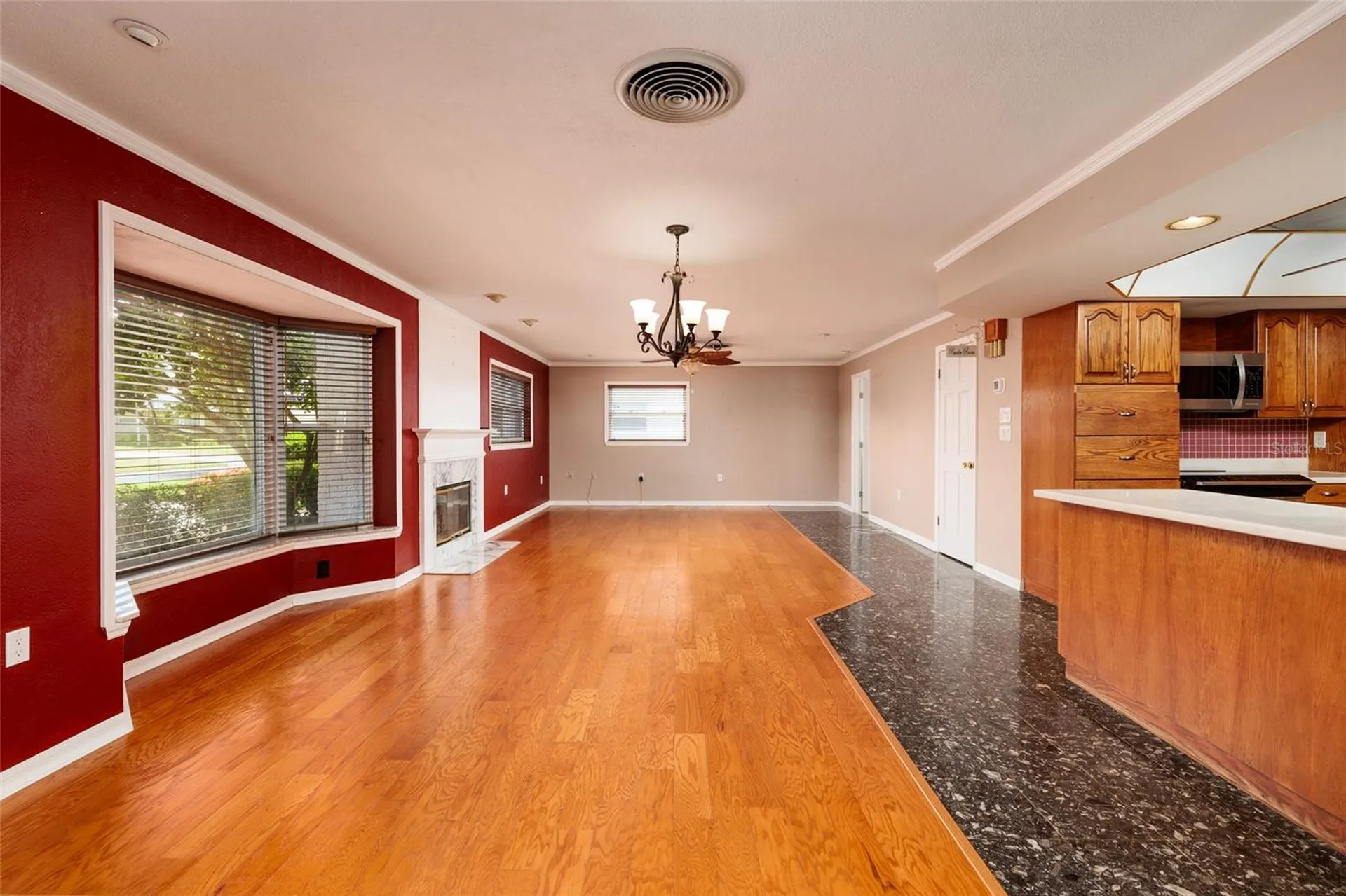 6782 14th Avenue N St Petersburg FL 33710